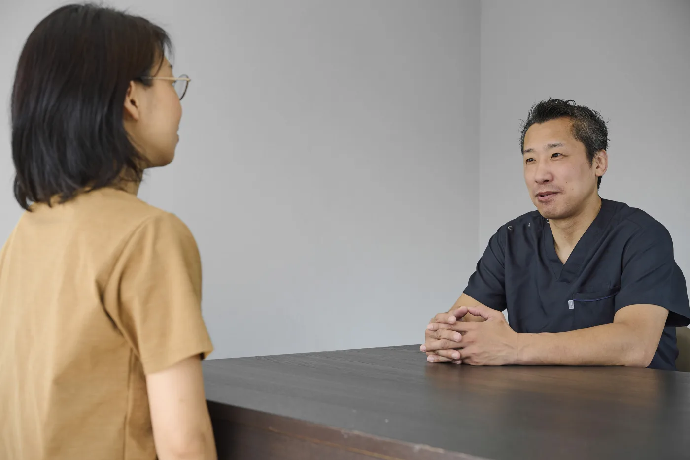 痛みの場所を聞き取る